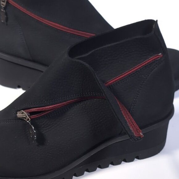 Loints of Holland Boots 40 'Lightning' Black Low Wedge Bootie Nubuck SZ … - Picture 6 of 9